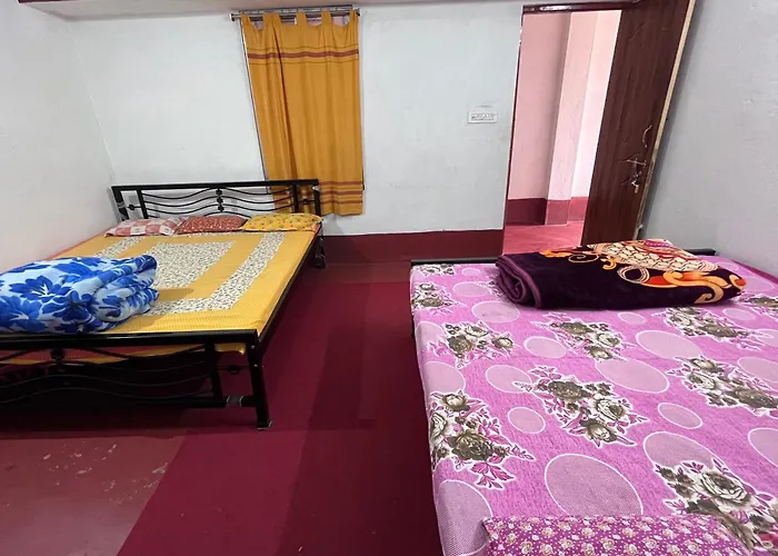 Shantiniketan Family Homestay